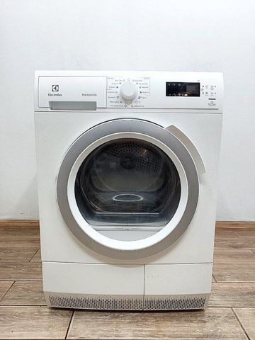 Сушильна машина Electrolux EDP700W 2250w 7 кг sn 40481784_п16_345 000046219 фото