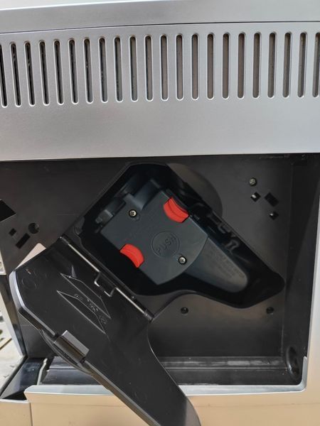 Кавомашина DeLonghi ECAM23 450 1450W sn 04618 000052848 фото