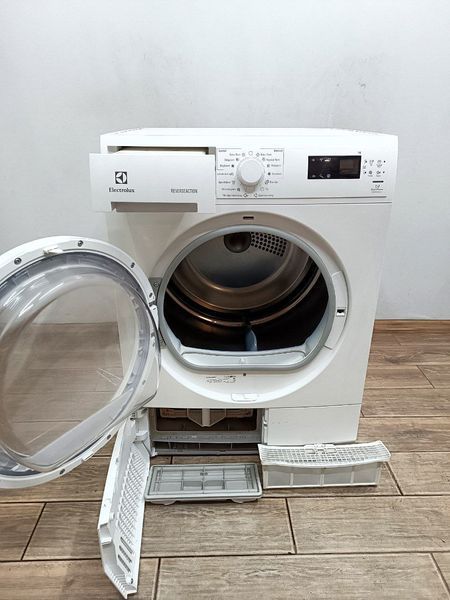 Сушильная машина Electrolux EDP700W 2250w 7 кг sn 40481784_п16_345 000046219 фото