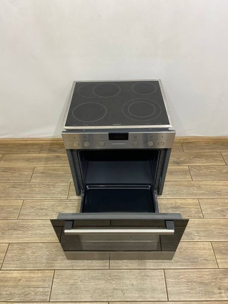 Духовой шкаф с поверхностью Siemens HE23BC502 01 3380W sn 960800227 000048315 фото