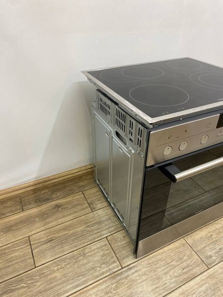 Духовой шкаф с поверхностью Siemens HE23BC502 01 3380W sn 960800227 000048315 фото