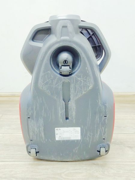 Пилосос циклонний AEG LX7 2 CR A 650w 1400мл LPNHK067472831 173д 000030614 фото