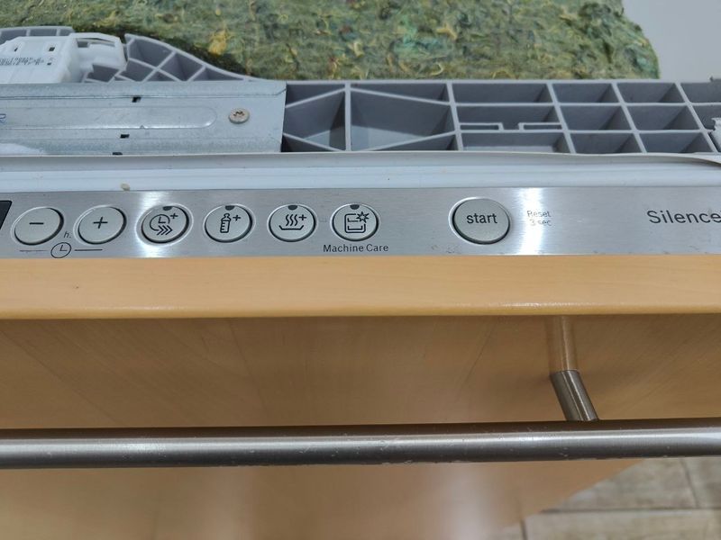 Посудомоечная машина Bosch SilencePlus SMV46KX01E 07 2400W 13пер sn 9906 00436 000052287 фото