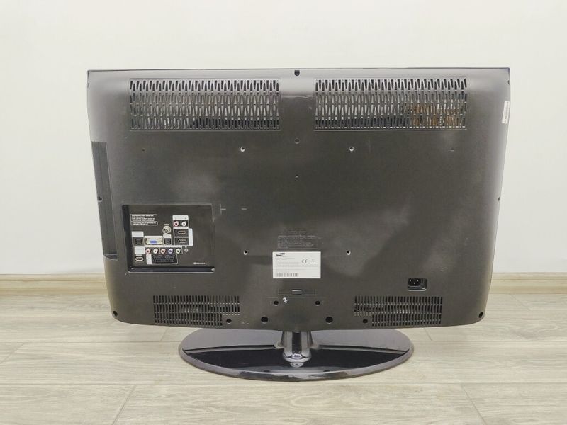 Телевизор 32 Samsung LE32B450C4W LCD HD 000036415 фото