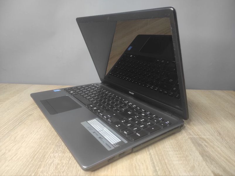 Ноутбук Acer Aspire E1 572 000045555 фото