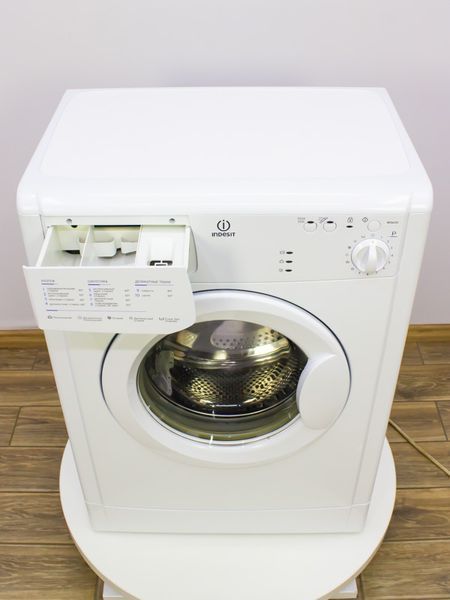 Стиральная машина Indesit WISA 101 000018843 фото