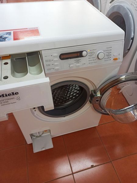 Стиральная машина Miele W 3745 000035773 фото