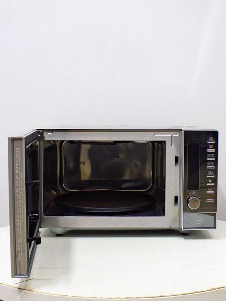 Мікрохвильова піч SilverCrest SMW 900 EDS B4 1400w гриль 950w sn 020065 000032238 фото