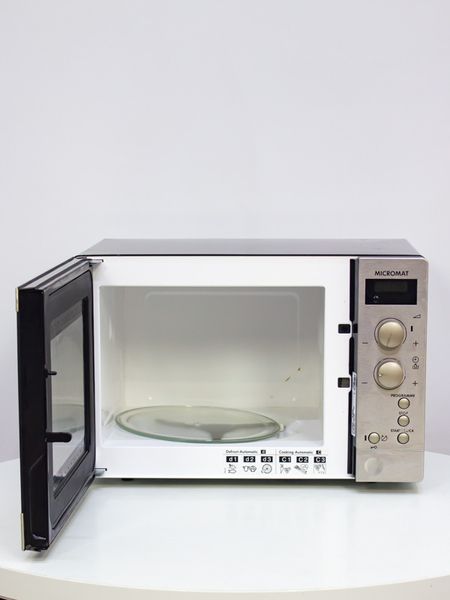 Мікрохвильова піч AEG Micromat 143EU 1250w sn 24605870 000021345 фото