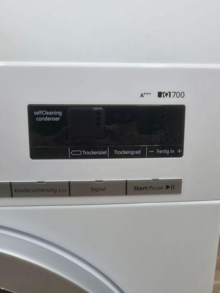 Сушильна машина Siemens IQ700 WT47W5W0 01 1000w 8 кг sn 9611 200633 000041135 фото
