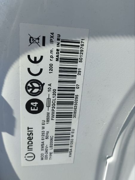 Стиральная машина Indesit XWSA61253 1850w sn 501297671 000047571 фото