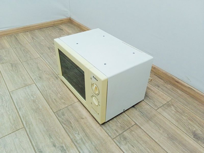 Мікрохвильова піч Amica MW 13035 1200w sn 88779 000039081 фото