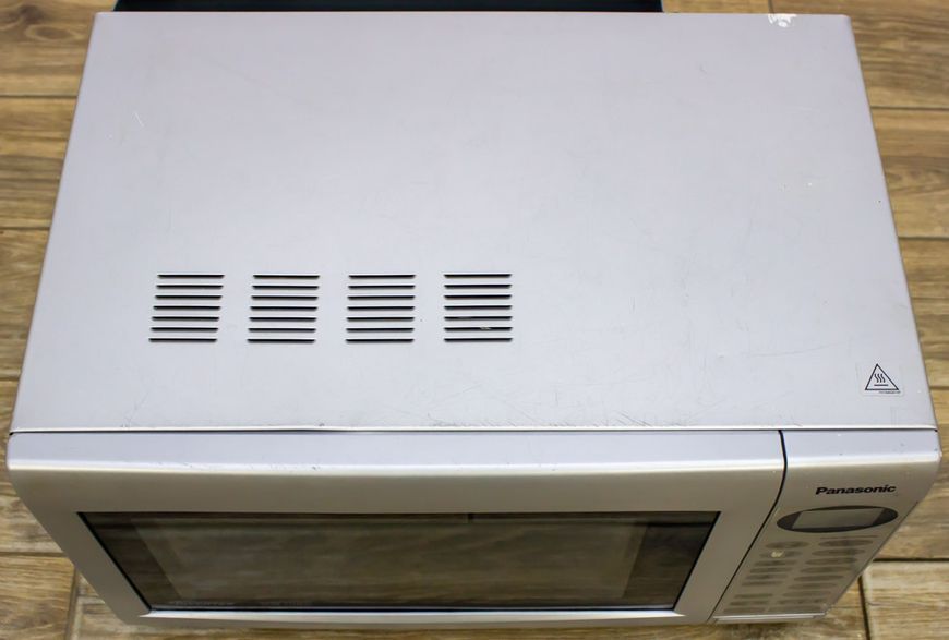 Мікрохвильова піч Panasonic CT 569M 2400W гриль 1360W sn 5C92170009 000016199 фото