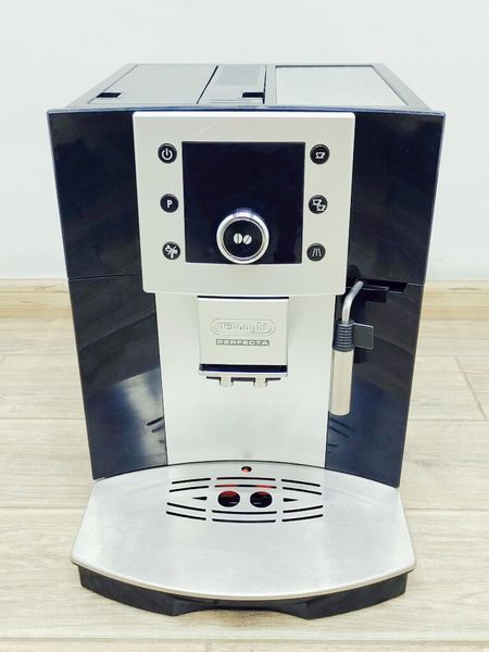 Кофемашина DeLonghi Perfecta ESAM5400 000024681 фото