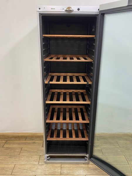 Винна шафа Bosch KSW38920 02 160W 373л sn 20042505356 000048300 фото