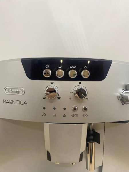Кофемашина Delonghi Magnifica 1450w ESAM 04110S 000048833 фото