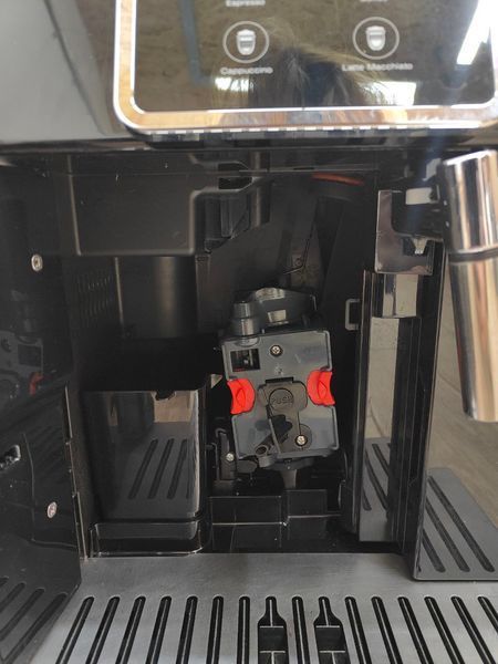Кавомашина Delonghi Perfecta EVO ESAM420.40.B 1350W sn 03528 000051788 фото