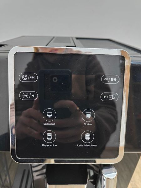 Кавомашина Delonghi Perfecta EVO ESAM420.40.B 1350W sn 03528 000051788 фото