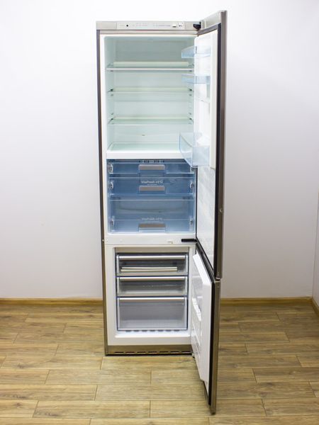 Холодильник двокамерний Bosch KGF39P90 01 306+72л 250w sn 8708 00777 000031611 фото