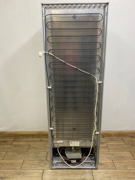 Винна шафа Bosch KSW38920 02 160W 373л sn 20042505356 000048300 фото