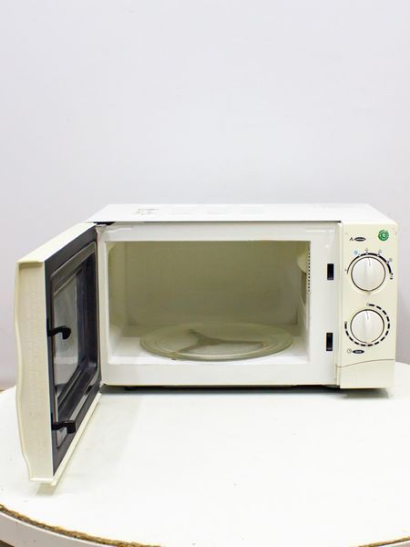 Мікрохвильова піч Wercom 10410007 1200w sn 002314 000034646 фото