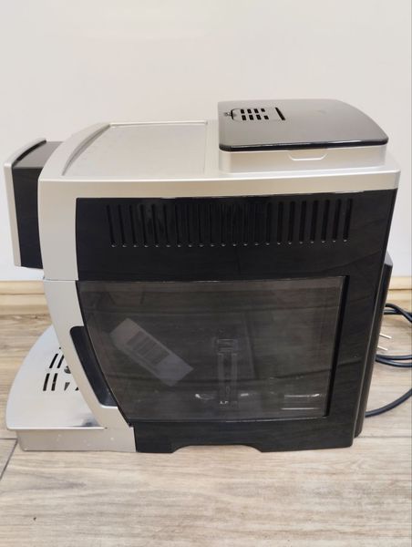 Кавомашина DeLonghi ECAM23 420 SB 1450W sn 72025 000047876 фото