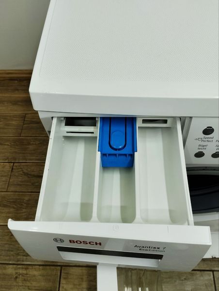 Стиральная машина Bosch WAQ2832Z 2400W 7кг sn 9210000570 000048181 фото