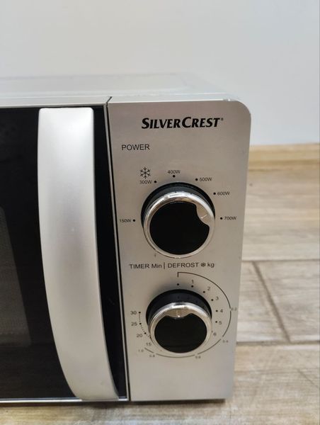Мікрохвильова піч SilverCrest SMW700D3 1100W sn 0083548 000047692 фото