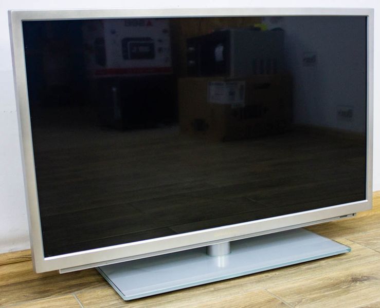 Телевизор Grundig 32VLE9270SL 000013800 фото