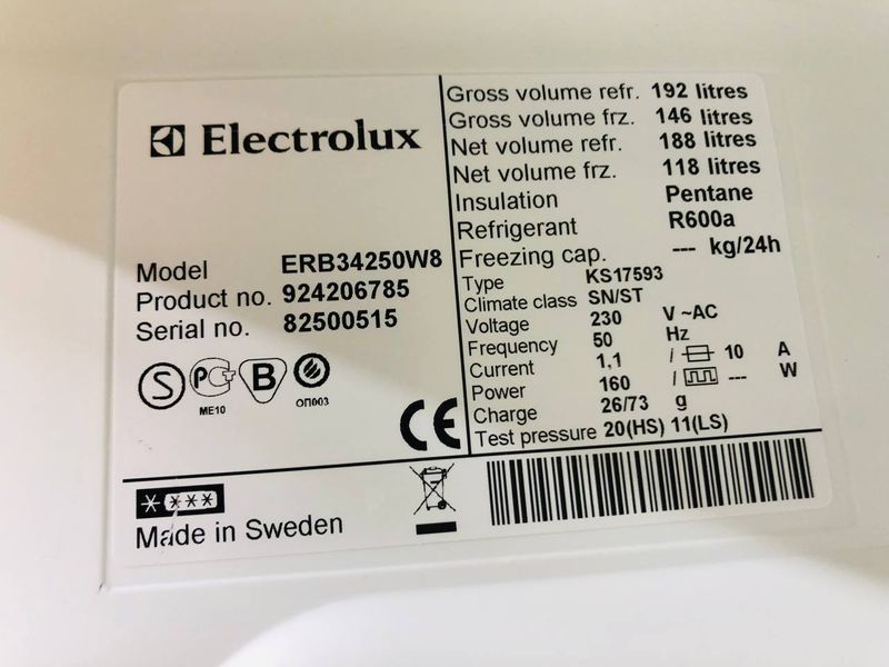 Холодильник двокамерний Electrolux ERB34250W8 188+118 л 160w sn 82500515_п13_н319 000045576 фото