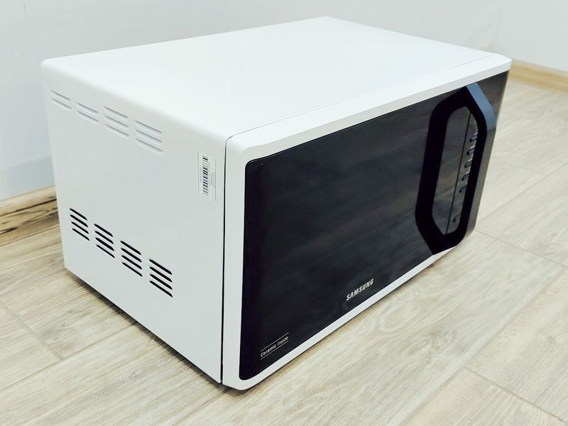 Мікрохвильова піч Samsung MS23K3515AK 800w 23л sn 0BJV7WDT705711 White 000043081 фото