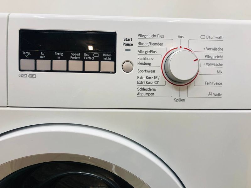 Стиральная машина Bosch Serie4 WAK282LX 18 000042806 фото