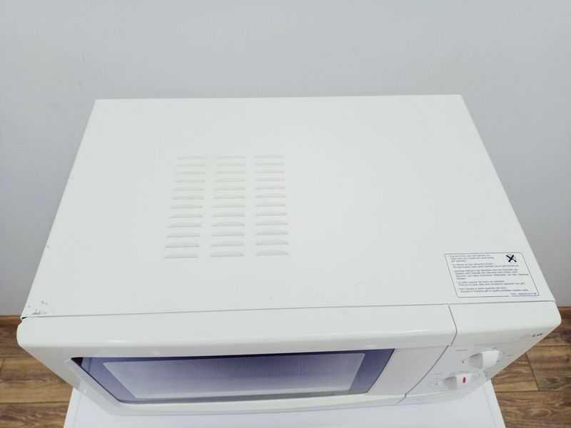 Мікрохвильова піч LG MB 3907C 1250w гриль 1100w sn 902NE55629 000042332 фото
