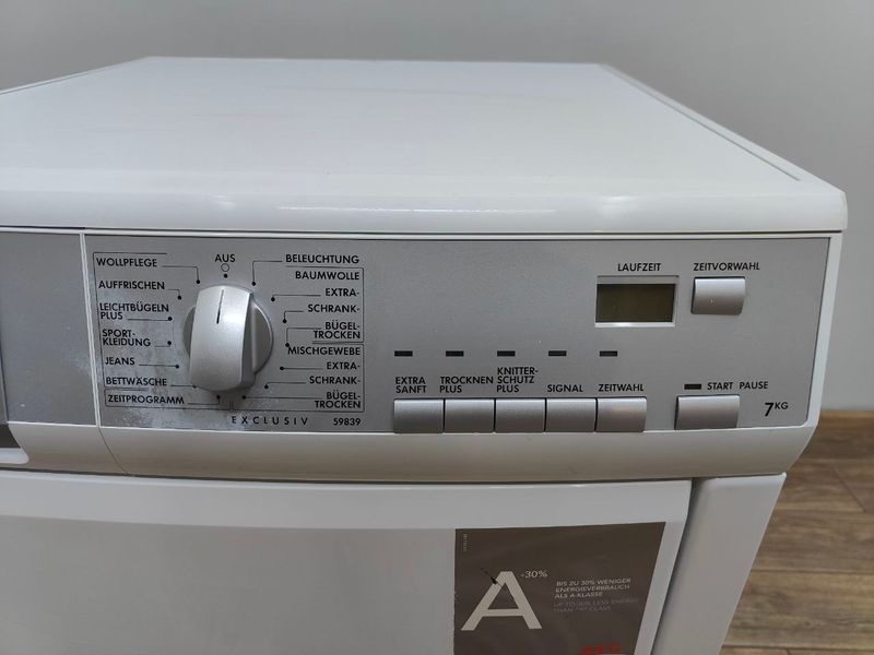 Сушильная машина AEG T59839 1350W 7кг sn 91609649001 000049947 фото