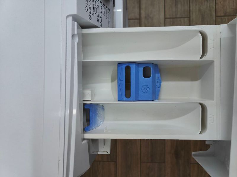 Пральна машина AEG Lavamat Protex L7347EXFL 2200W 7кг sn 31000117 000053442 фото