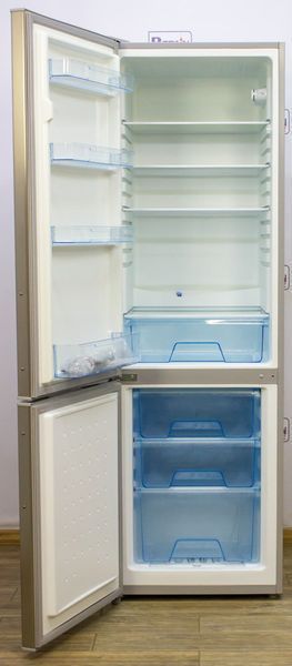 Холодильник двухкамерный Comfee KGK 175 000016925 фото
