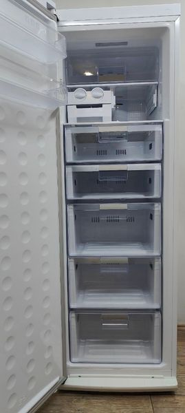 Морозильная камера Samsung RZ90FSSW 270л 190W sn V13843AC700336M n596 000052766 фото