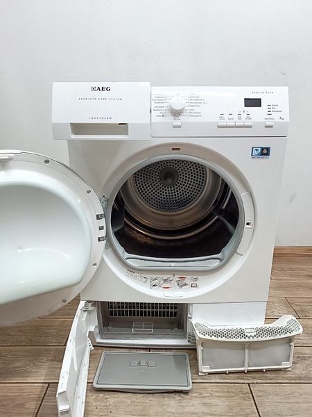 Сушильна машина Aeg Protex Plus T65770IH 900w 7кг sn 51488368 000046155 фото