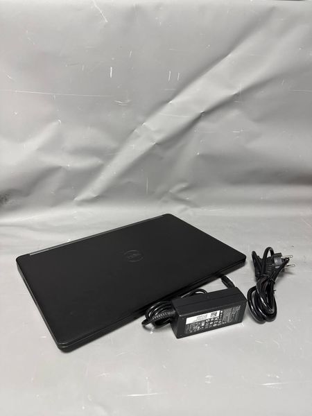Ноутбук Dell Latitude E5570 15.6 FHD бат 1:30 часа 000047458 фото