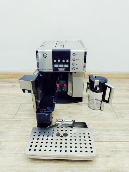 Кавомашина DeLonghi PrimaDonna ESAM6600 1350w sn 04518 000023475 фото