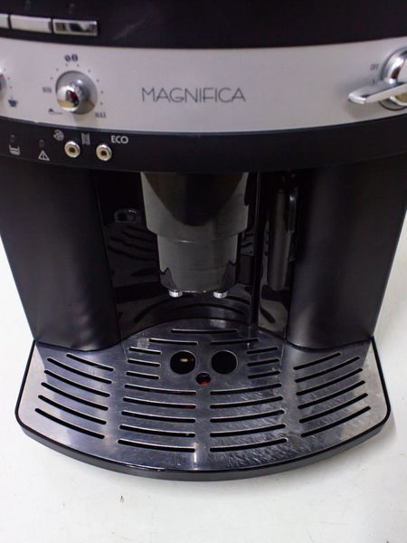 Кофемашина DeLonghi ESAM3000 B 000034734 фото