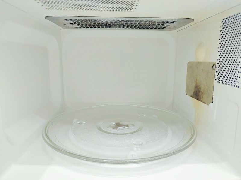 Мікрохвильова піч Clatronic MWG 722 1200w гриль 1000w sn S0232002905879 000036902 фото