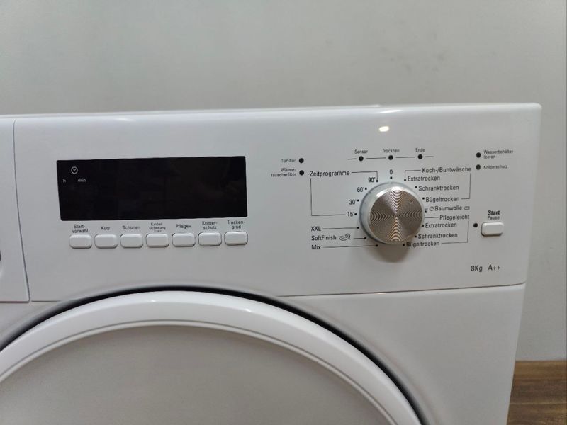 Сушильная машина Bauknecht TK Plus 8A2Di 950W 8кг sn 856011403040 000048670 фото