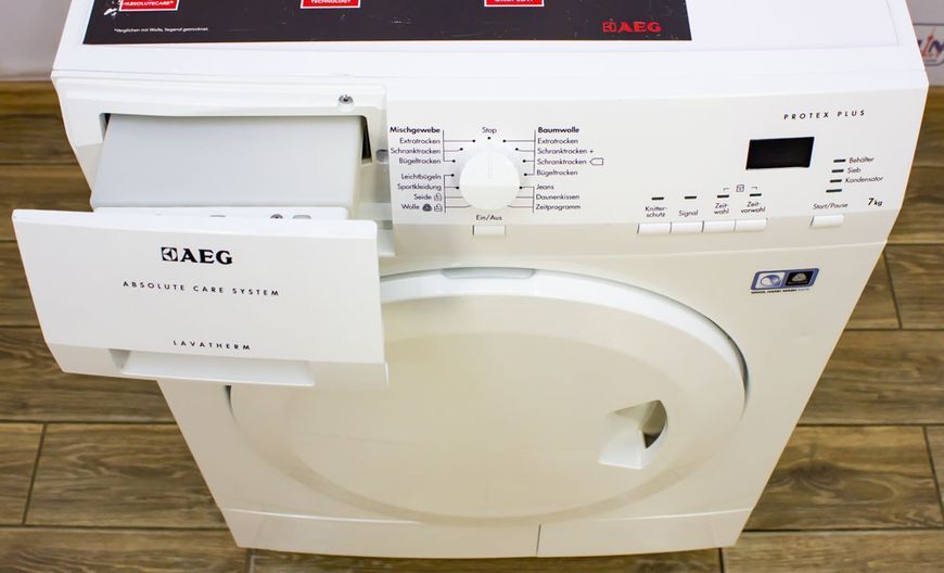 Сушильный автомат AEG T65770IH4 000016478 фото