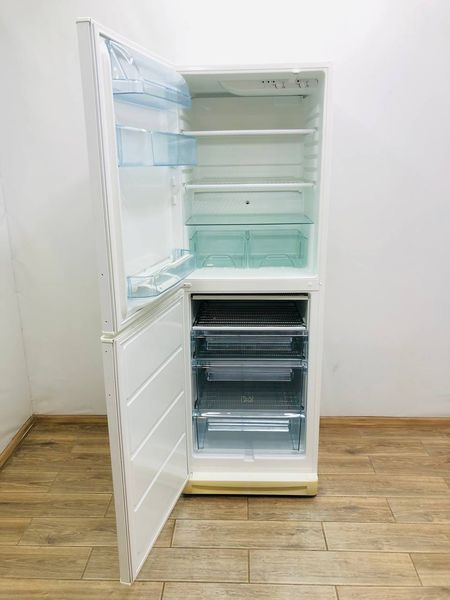 Холодильник двокамерний Electrolux ERB34250W8 188+118 л 160w sn 83103625_п13_н318 000045577 фото