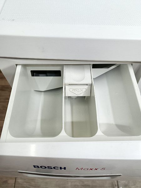 Стиральная машина Bosch WLX24440 2400W 6кг sn 800633 000049465 фото