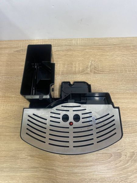 Кофемашина Delonghi Magnifica ESAM 4000 B 1350W sn 74015 000048837 фото