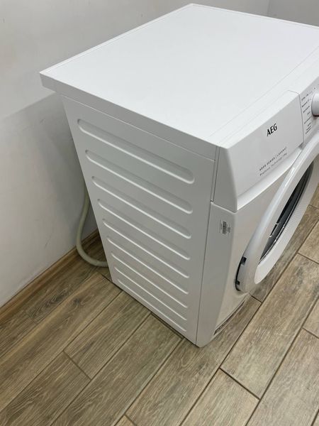 Стиральная машина AEG 6000 Series L6FBA484 000045843 фото