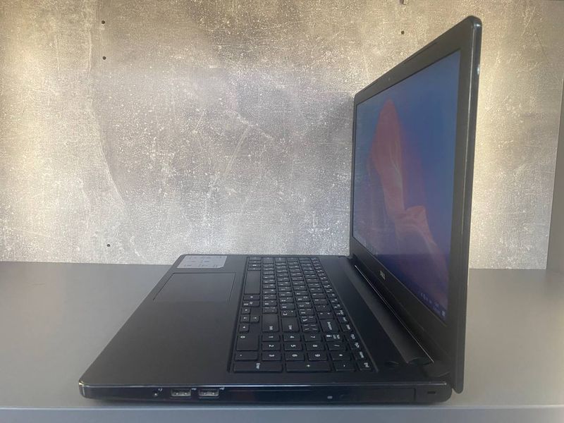 Ноутбук Dell Vostro 3558 15.6 HD бат 3:00 години 000048535 фото