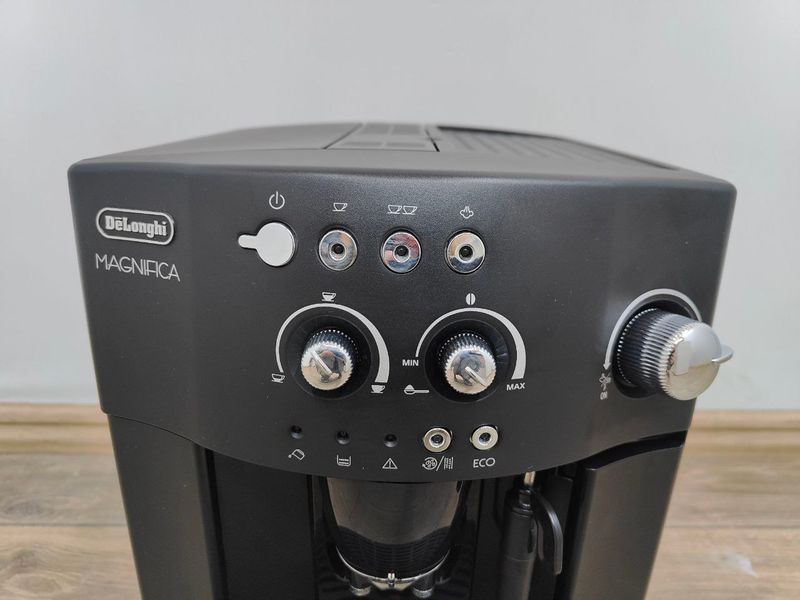 Кавомашина Delonghi Magnifica ESAM4008.B 1450W sn 94527S11 000049796 фото